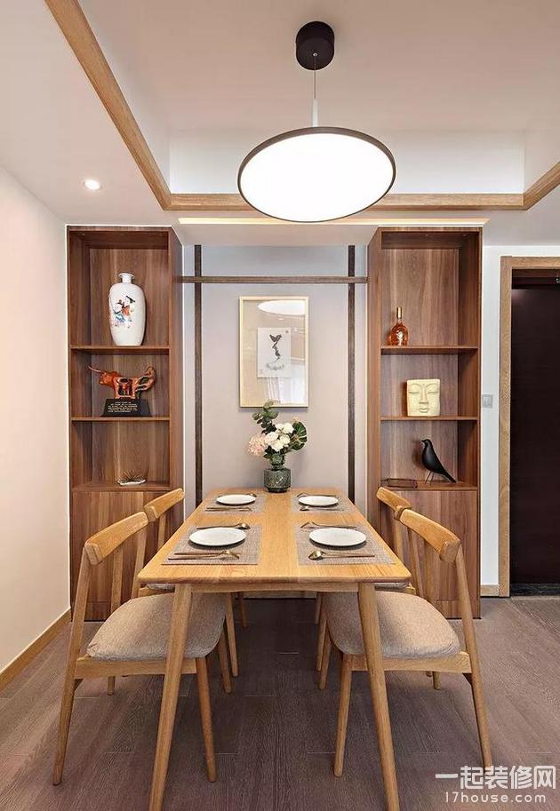 小户型餐厅可以做上一个定制餐边柜,储物空间更多 小户型餐厅可以做上一个定制餐边柜,储物空间更多